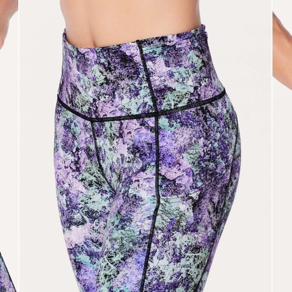 Lululemon - Fast & Free Crop II Nulux 19" - Vivid Vision Multi Black - Size 4 - Picture 5 of 12